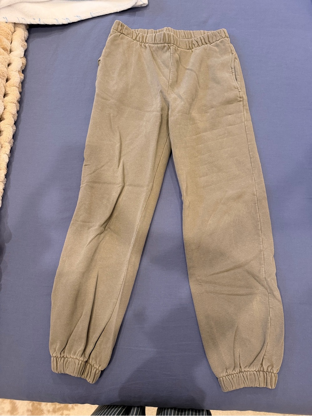 Brandy Melville Olive Tan Elastic Cuff Jogger Pants
